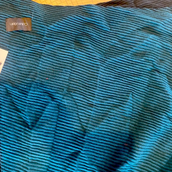 Scarf - Picture 2 of 4